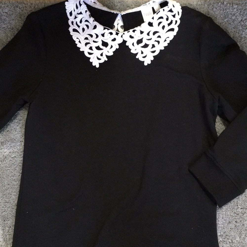 Twik Shirt with Lace Collar